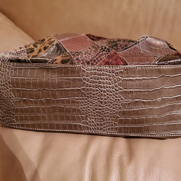 Bueno Handbag - Picture 3 of 5